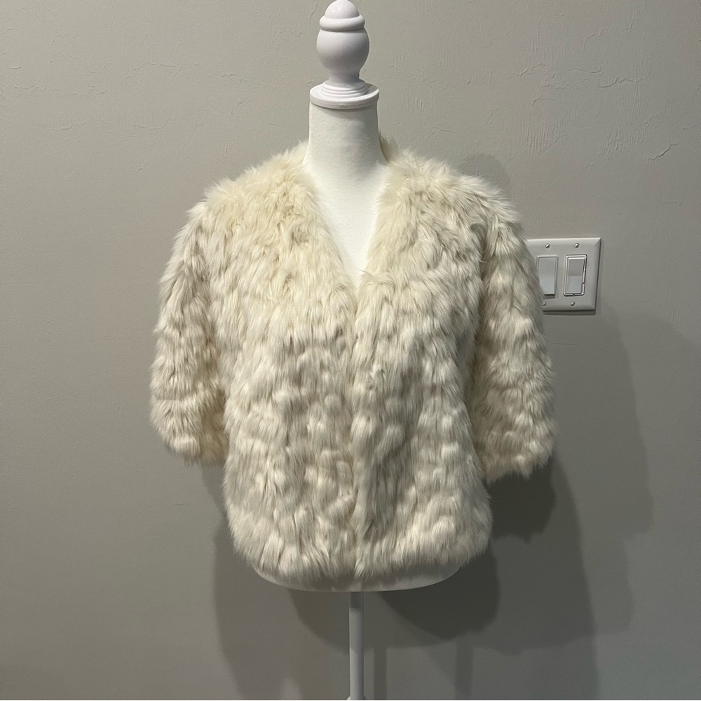 Glint Cream Faux Fur Cape